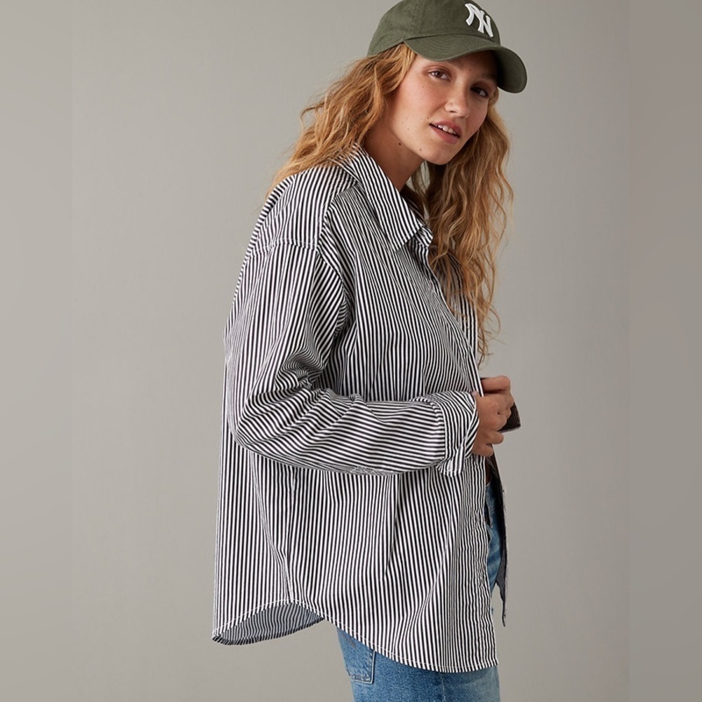 American Eagle Mens Button Up Shirt Long Sleeve Vintage Fit Stripes Blue